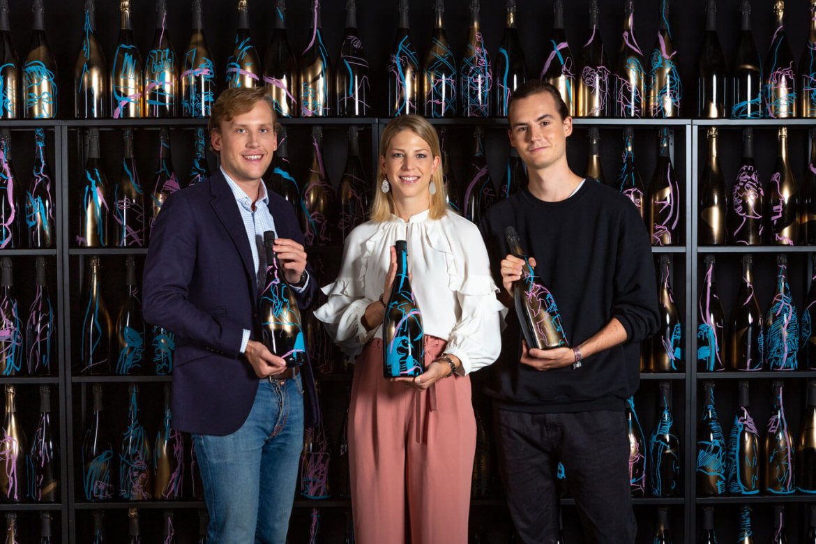 Sophie-und-Johannes-Kattus-mit-Künstler.jpg